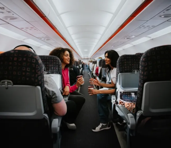 Стюардеса розкриває приховані коди, які вони використовують для позначення «проблемних» пасажирів 14