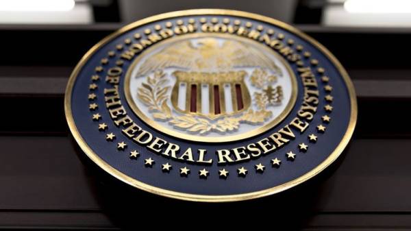 Курс гривні навесні: плавне знецінення без різких коливань 10