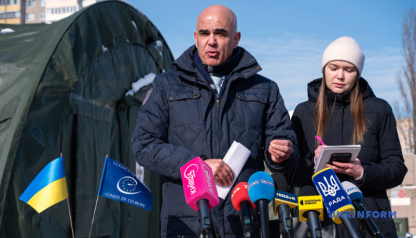 Генсек Ради Європи відвідав наметове містечко в Києві