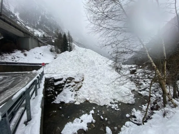 Нещодавня лавина поблизу Гоппенштайна, Вале, 12.02.26 (Фото: OFROU)