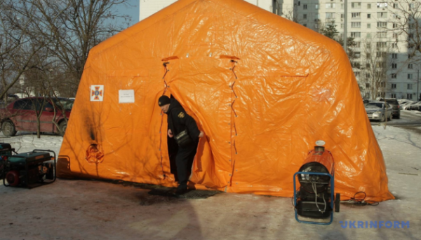 У пунктах незламності Києва порядок цілодобово забезпечують правоохоронці