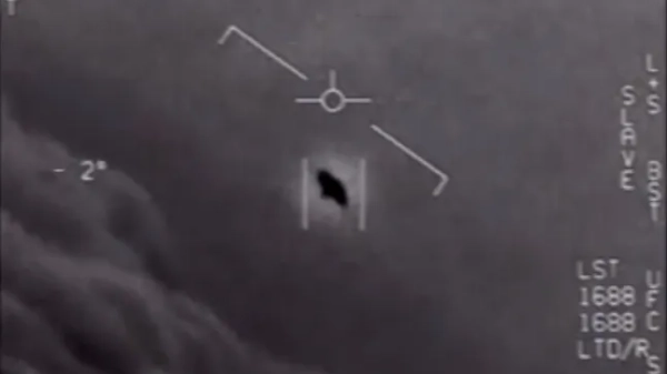 Пентагон опублікував три відео НЛО, зняті пілотами ВМС, щоб «розвіяти хибні уявлення».