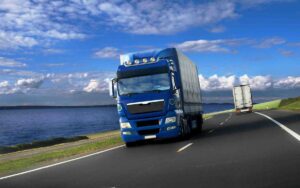 Оптимізація вантажних маршрутів: як технології змінюють гру