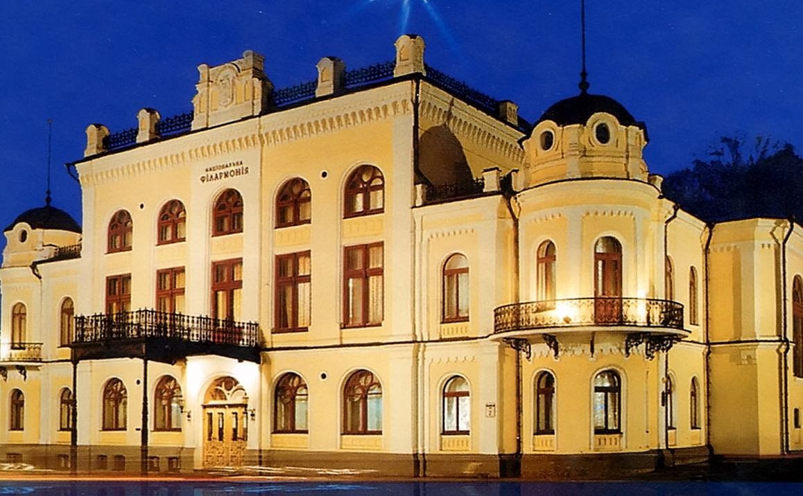 18 вересня о 19:00 на сцені Національної філармонії виступлять два провідні українські колективи.