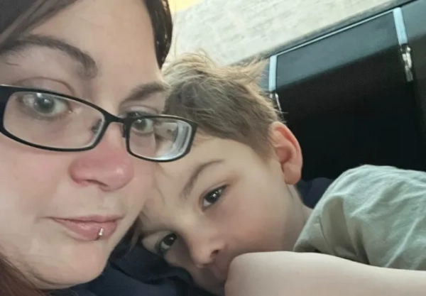 Родина хлопчика з Альберти, зниклого безвісти вже тиждень, не припинить пошуки, доки його не знайдуть. Пошуки 6-річного Даріуса Макдугалла тривають другий тиждень.