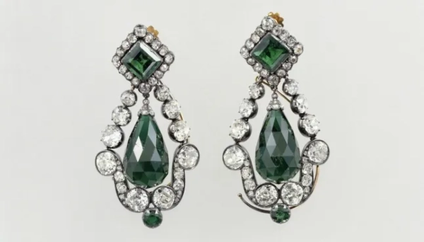 Nitot, Fran??ois-R??gnault, Mus??e du Louvre, D??partement des Objets d'art du Moyen Age, de la Renaissance et des temps modernes, OA 12156 - https://collections.louvre.fr/ark:/53355/cl010113264 - https://collections.louvre.fr/CGU