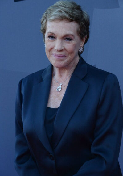 Відомі дні народження 1 жовтня: Джулі Ендрюс, Род Кер’ю