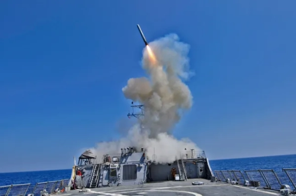 29 березня 2011 року — есмінець USS Barry (DDG-52) здійснив запуск крилатої ракети «Томагавк» із Середземного моря на підтримку операції «Одіссея Світанок».
