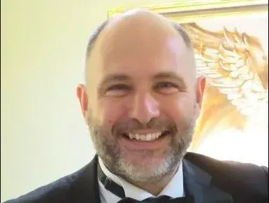 Керівник відділу підбору персоналу, який опинився в пастці під час пожежі в 5-зірковому курортному спа-центрі в Марокко, загинув після вибуху Ентоні Барнс