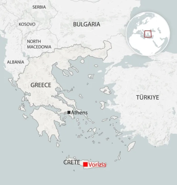 Пара загинула, десятеро отримали поранення внаслідок стрілянини на грецькому острові Воріція. Фото: Metro.co.uk