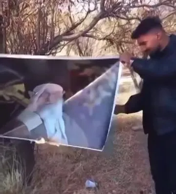 Іранець Омід Сарлак знайдений мертвим після публікації відео зі спаленням фотографії Хаменеї