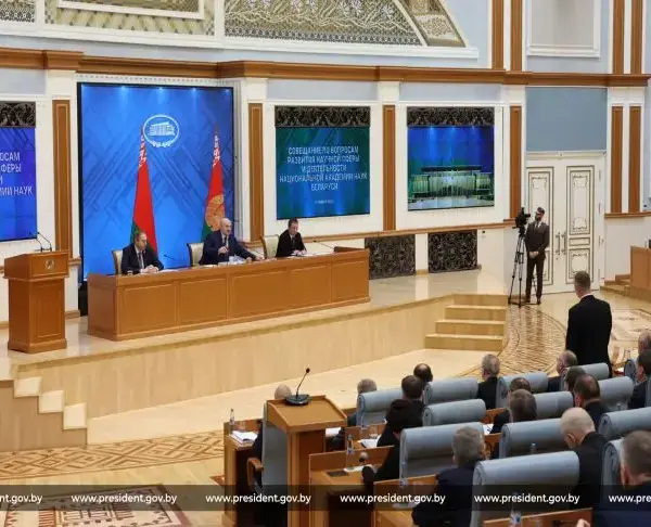 Лукашенко заявив, що білоруські вчені програли у конкурентній боротьбі