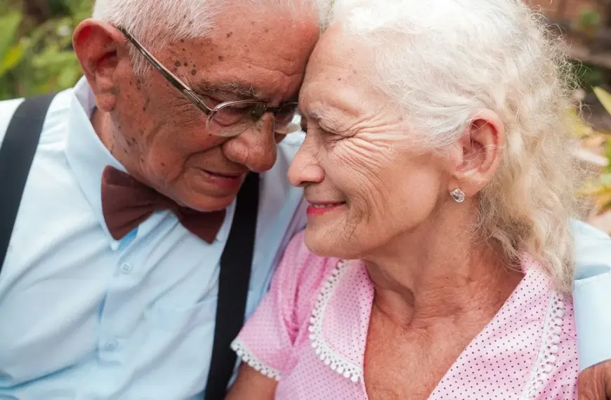 Таємниця довгого життя: дослідники з’ясували, що сприяє столітньому віку.