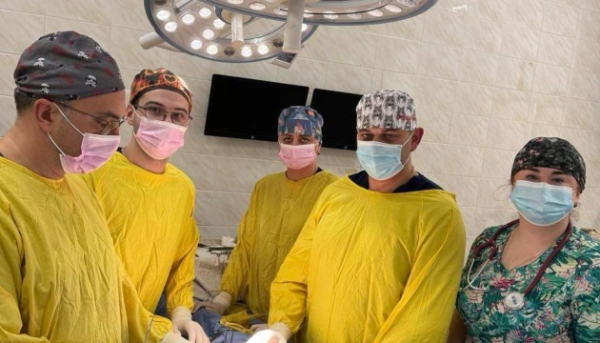 В Івано-Франківську медики визволили хлопця, котрий заковтнув 17 магнетиків