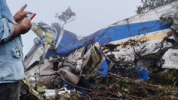 Літак розбився в горах, загинули всі на борту, включаючи&hellip;