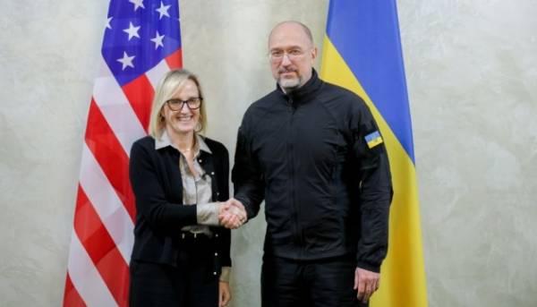 Енергетична допомога та поставки СПГ: Зустріч Шмигаля з тимчасовою представницею Америки. 15