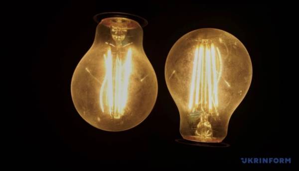 Внаслідок атак ворога, в трьох регіонах України повторні відключення електрики 1