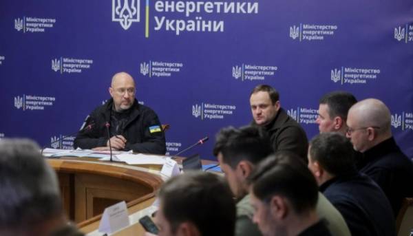 Повторні атаки заважають відновити стабільність енергомережі, – Шмигаль