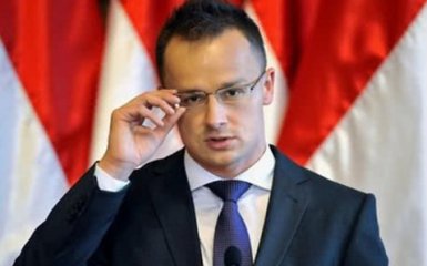 “Ви почали втручатися у наш виборчий процес!”. Сі́йярто з нахабством атакував Україну.