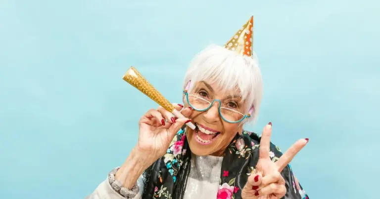 Сторічний рубіж досяжний: науковці відкрили секрет протидії старінню 11