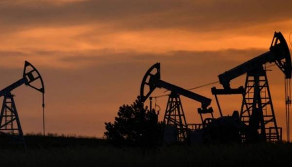 Падіння цін на нафту через переговори США з Іраном&hellip;