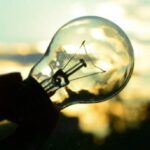 У понеділок в багатьох областях будуть застосовані почергові відключення електроенергії.