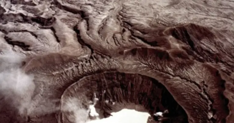 Мексиканський Ель-Чічон, після 4 десятиліть затишшя, демонструє загрозливу активність. 14