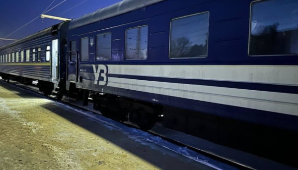 Залізниця України розгорнула вісім “Вагонів стійкості” у Харкові та…