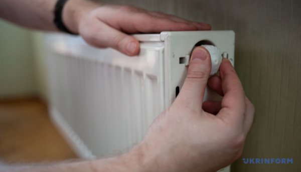 Київ: майже 80 будівель ще не з теплом.