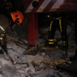 Наслідки російського удару по Києву: кадри від рятувальників.