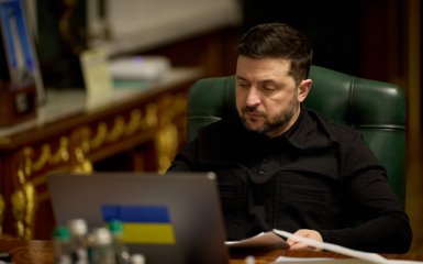 Головна 46 Розмірковує над збільшенням черевця. Зеленський публічно зганьбив Орбана