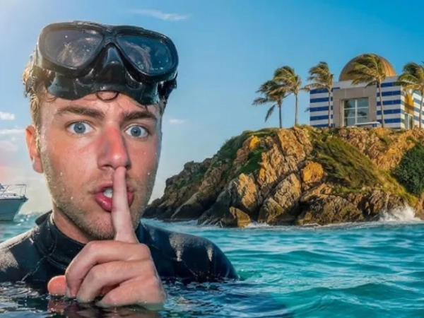 YouTuber задокументував спроби проникнути на острів Епштейна на гідроциклі