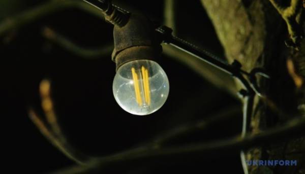 Понеділкові вимкнення електроенергії торкнуться всіх областей, повідомляє Укренерго. 21