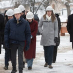 Американські сенатори навідались на київську ТЕЦ, уражену вогнем.