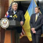 Головна 60 Американський сенатор закликав “пильно спостерігати” за російським тіньовим флотом.