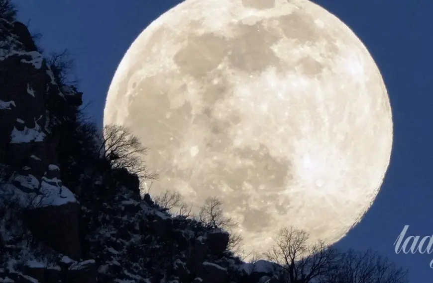 Місячне магнітне поле: дивовижні відкриття нового дослідження.