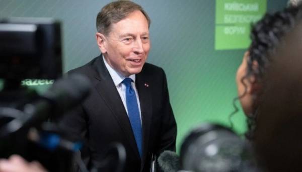 Екс-очільник ЦРУ: Штатам варто повчитися в України організації придбання БПЛА 20