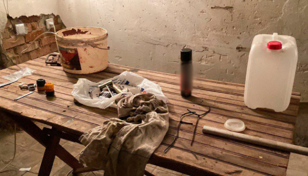 Знешкоджено злочинне угруповання, організоване колишніми наглядачами Київського слідчого ізолятора; затримано 12 фігурантів. 7