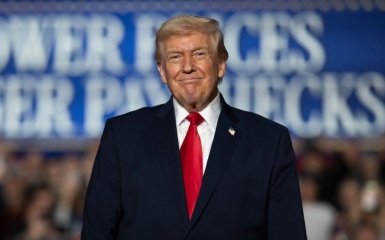 Трамп анонсує “позитивні зрушення” стосовно України та Росії.