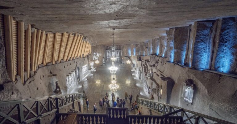 Величка: багатовікове підземне місто таємниць (фото) 3