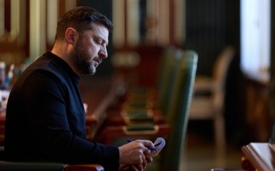 Інсайдери: Зеленський націлений на референдум та вибори 15 травня.