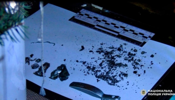 У столичній оселі військовослужбовець самовільно покинув частину, підірвав гранату: один загиблий, є поранені. 11