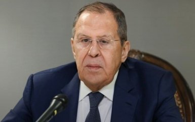 Лавров зухвало поклав на Захід провину за розпалювання “всесвітньої війни проти Росії”.