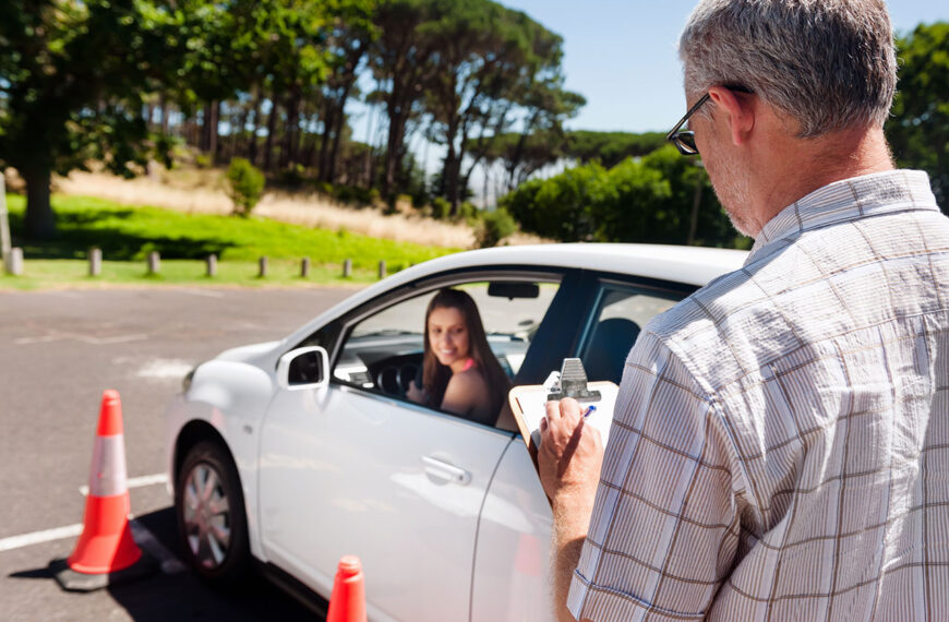Что нужно знать перед записью в автошколу: пошаговое руководство