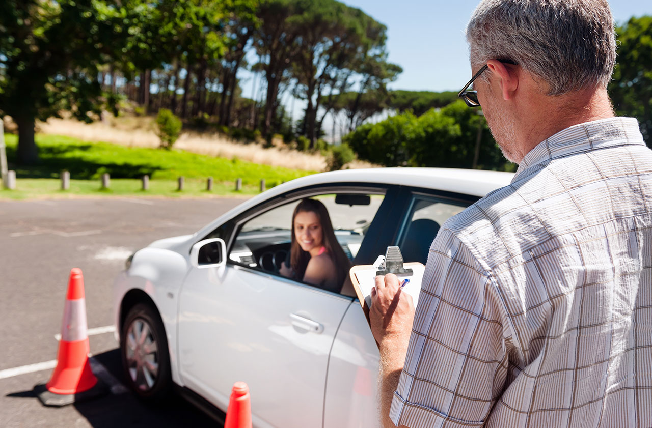 Что нужно знать перед записью в автошколу: пошаговое руководство