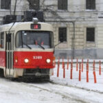 У Києві внаслідок обстрілу перервано курсування електромереж транспорту на окремих&hellip;