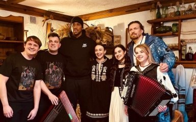 Головна 83 Мандруємо в Київ з Ентоні Джошуа. Несподівана звістка від Усика…