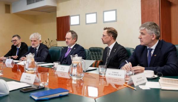 Литовська сторона прагне вкладати кошти в портові потужності України. 1