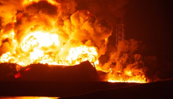 Росія другий день поспіль б'є по нафтогазовій системі на південних рубежах України. 1 Росія другий день поспіль б'є по нафтогазовій системі на південних рубежах України. 1