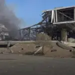 У димлячих руїнах критого національного стадіону Ірану після ізраїльських ударів